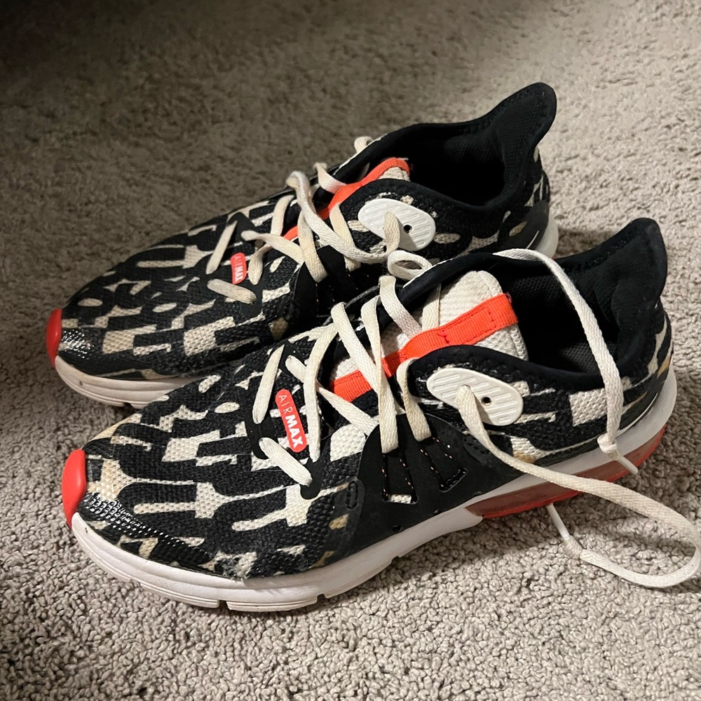 Nike Air Max Graphic Black and White Athletic Shoes